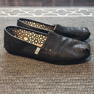 Black glittery Toms